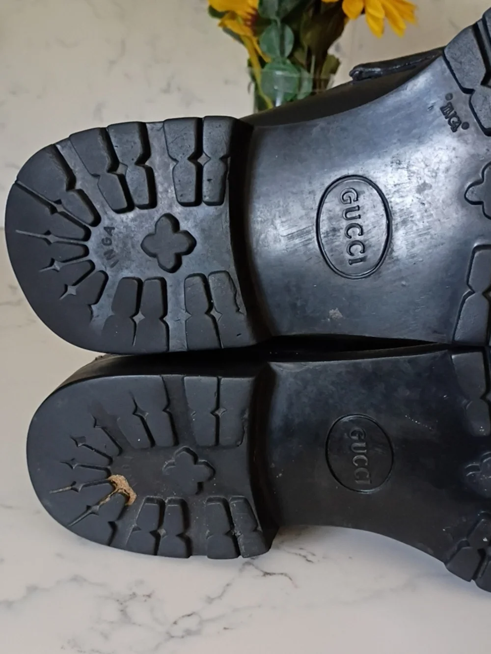 Gucci Black Leather  Loafers for Men